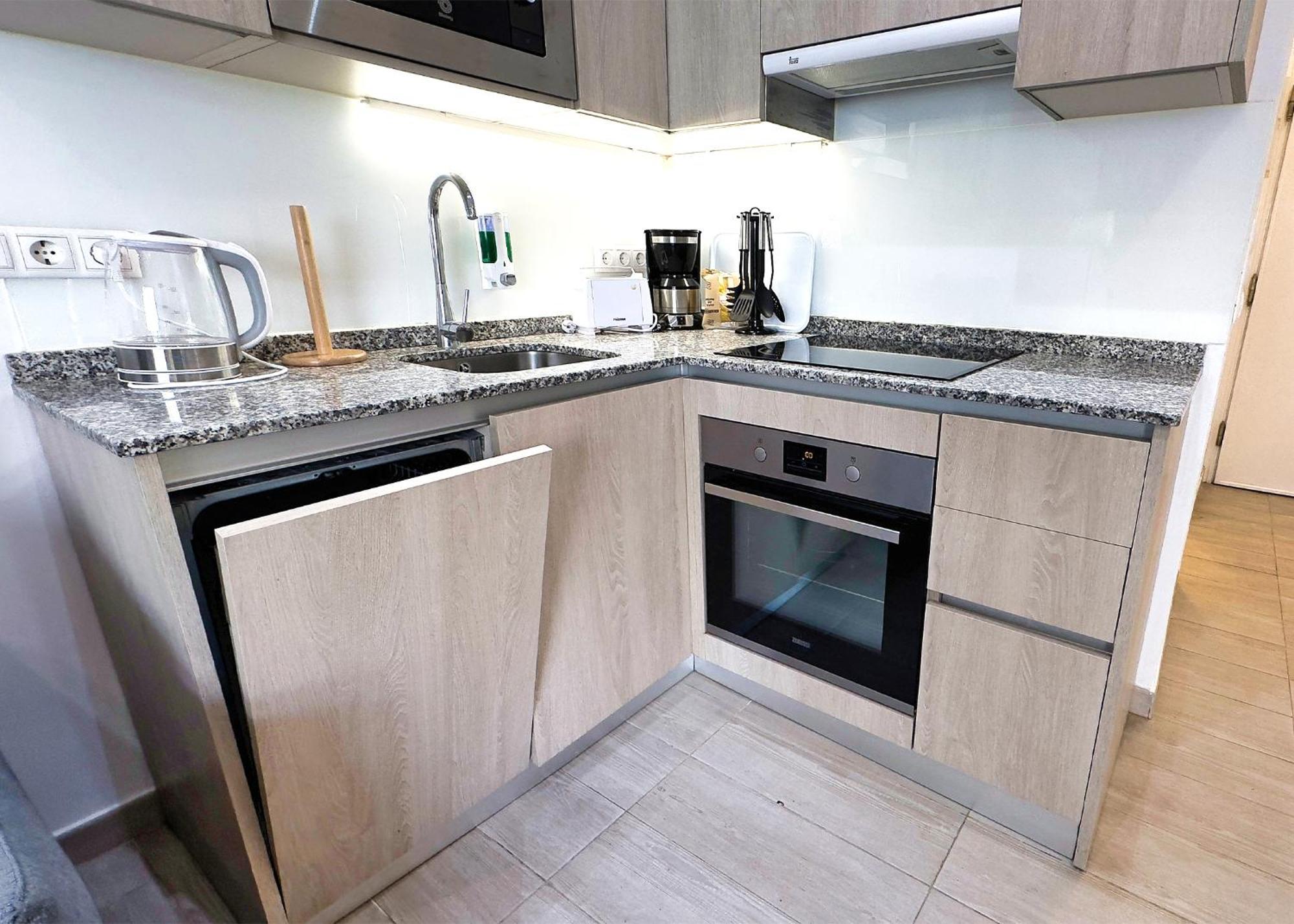 SKOL 350. Great 2 Bedroom Apartment in Skol Marbella Buitenkant foto